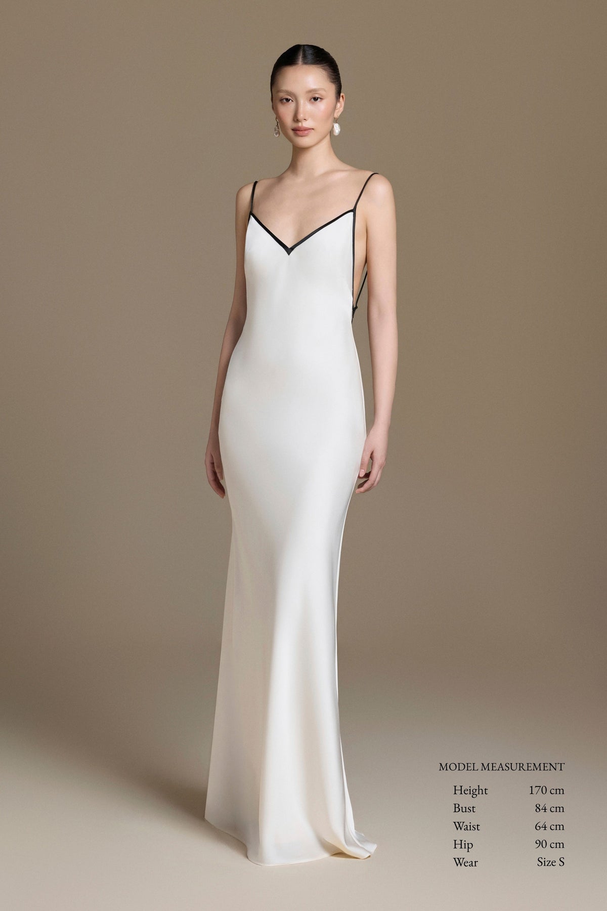 Épure Black-trimmed Silk Dress | Catalogue 06