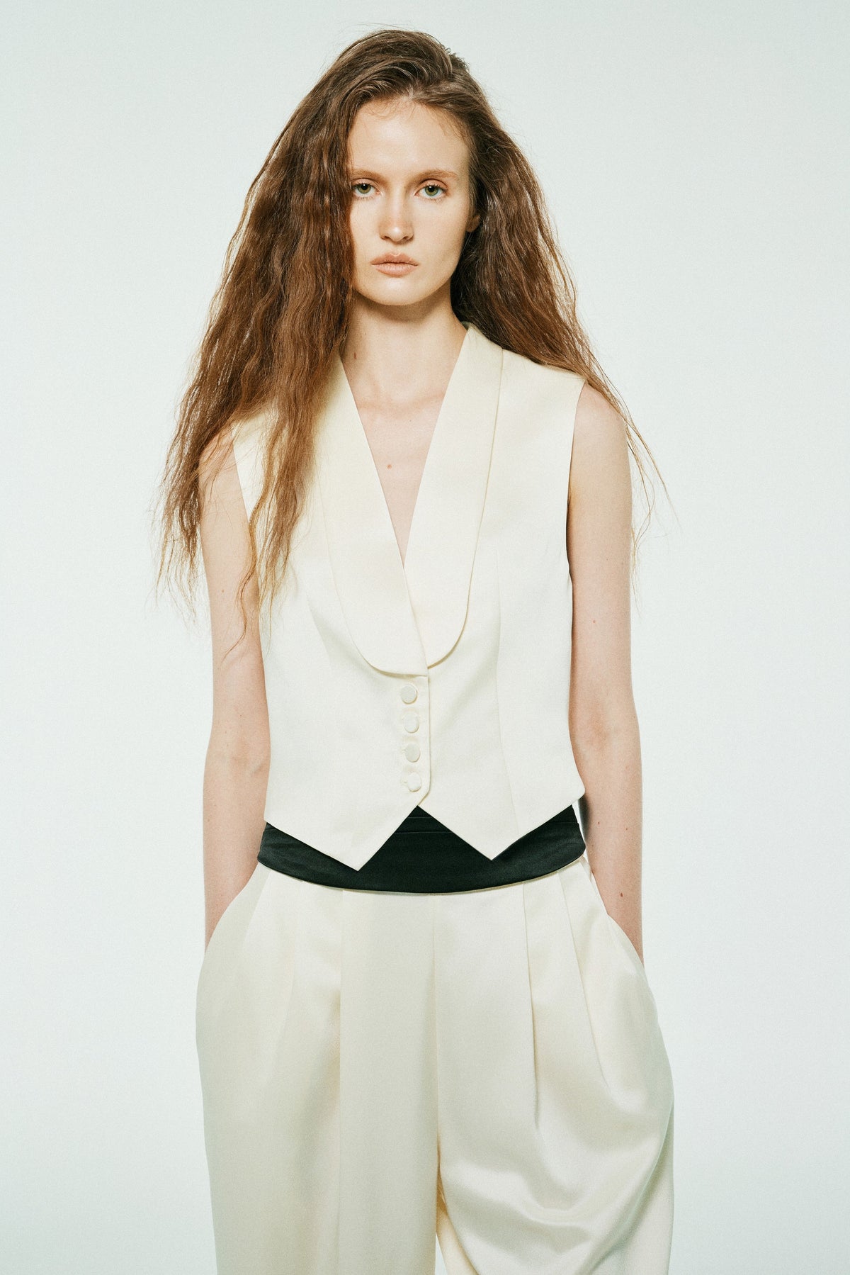 Modème Tailored Silk Vest | 04-modeme-tailored-taffeta-vest