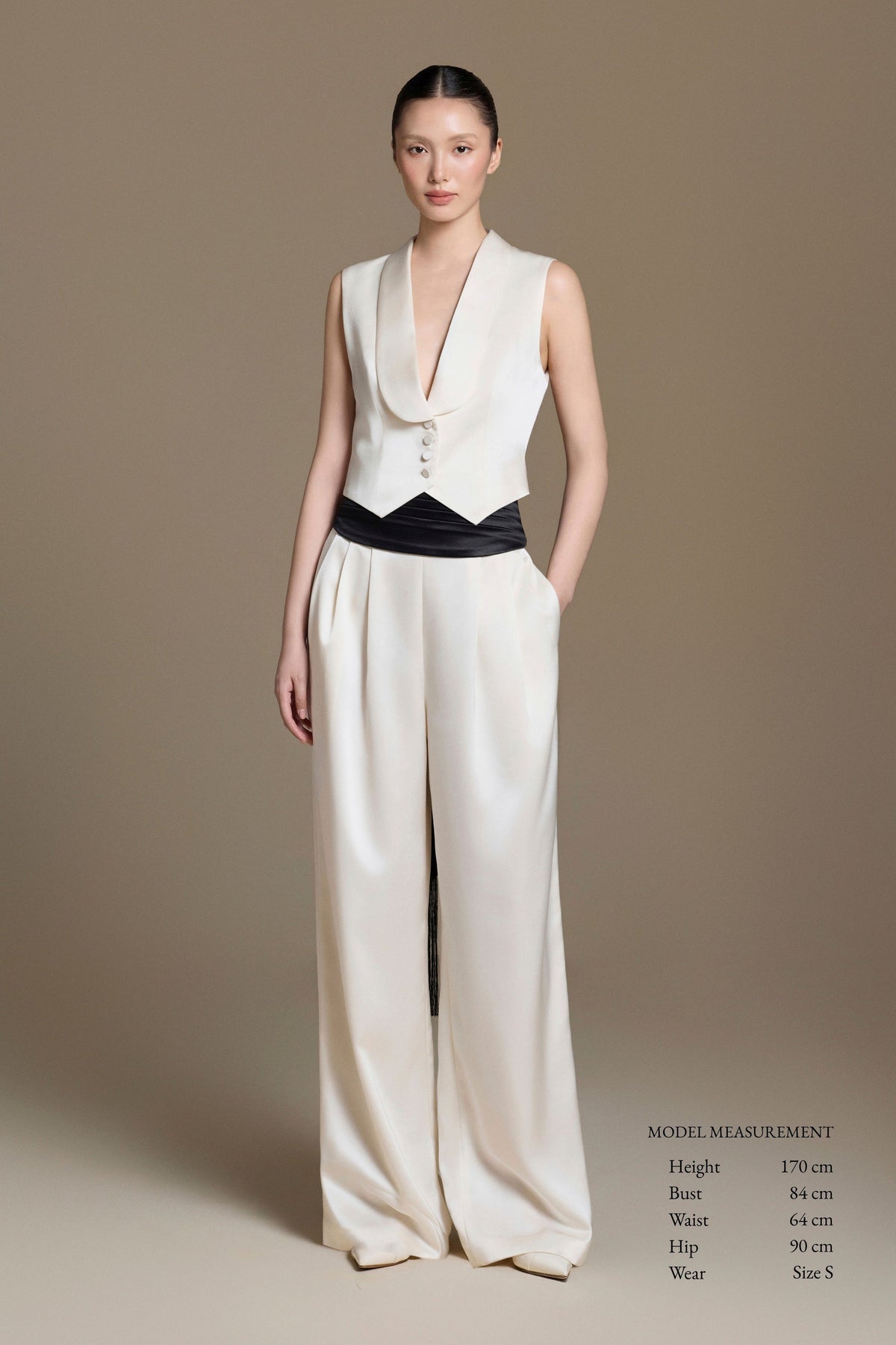 Modème Tailored Silk Vest | 06-modeme-tailored-taffeta-vest