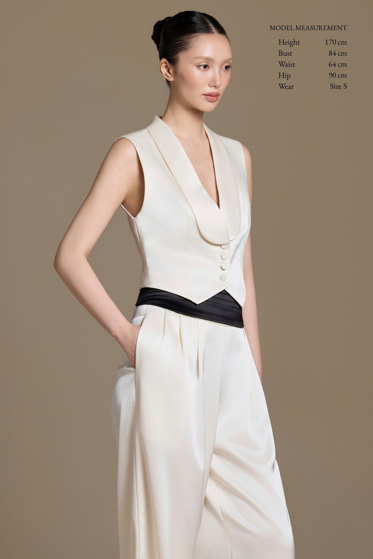Modème Tailored Silk Vest | 07-modeme-tailored-taffeta-vest